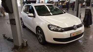 Volkswagen Golf 2011 года, 138 000 км - вид 2