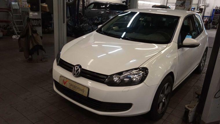 Volkswagen Golf 2011 года, 138 000 км - вид 1