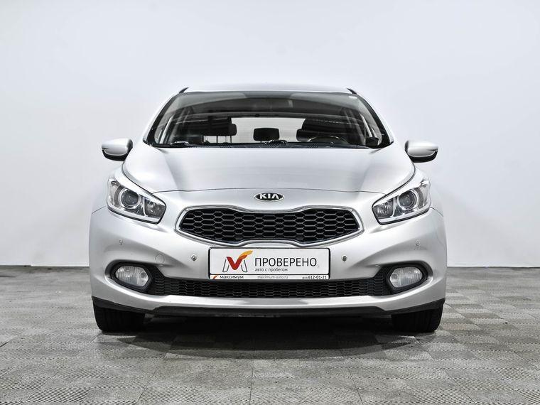 KIA Ceed 2013 года, 188 352 км - вид 2