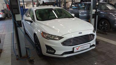 Ford Fusion (North America) 2019 года, 119 173 км - вид 2