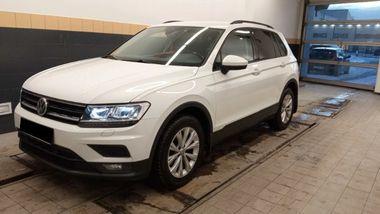 Volkswagen Tiguan 2020 года, 111 850 км - вид 1