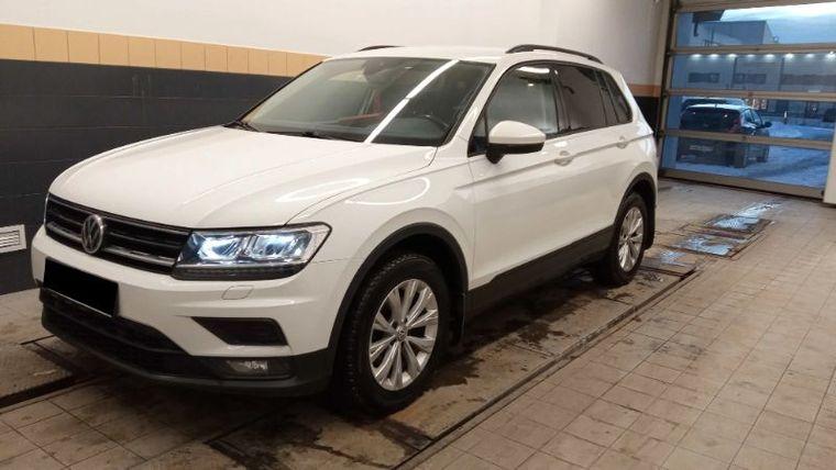 Volkswagen Tiguan 2020 года, 111 850 км - вид 1