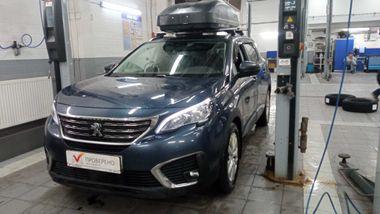 Peugeot 5008 2018 года, 162 464 км - вид 1
