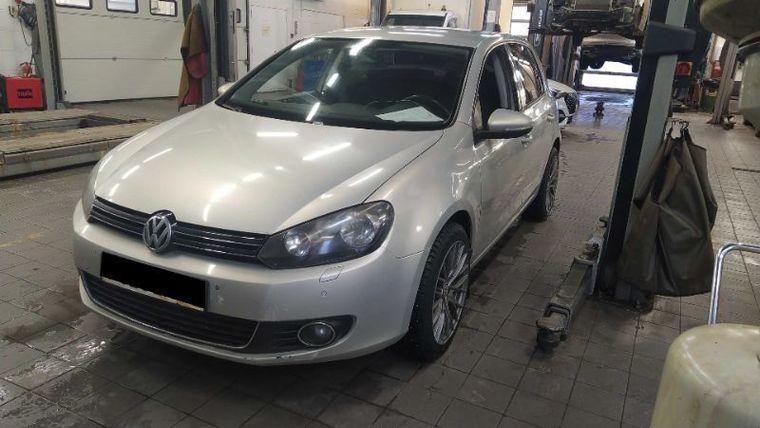 Volkswagen Golf 2011 года, 196 892 км - вид 1