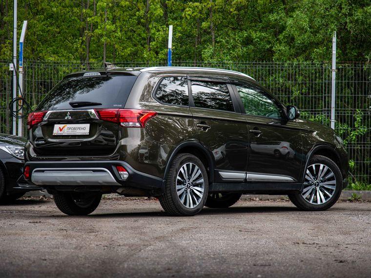 Mitsubishi Outlander 2020 года, 86 342 км - вид 2