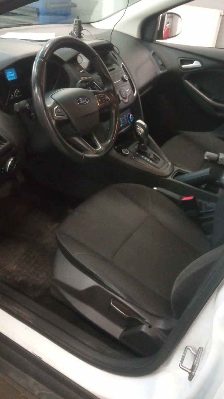 Ford Focus,  - вид 4