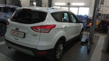 Ford Kuga 2015 года, 129 000 км - вид 2