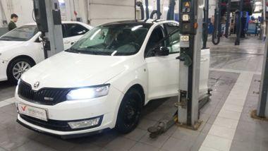 Skoda Rapid 2015 года, 373 319 км - вид 1