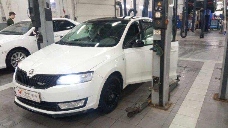 Skoda Rapid 2015 года, 373 319 км - вид 1
