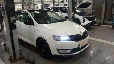 Skoda Rapid 2015 года, 373 319 км - вид 2