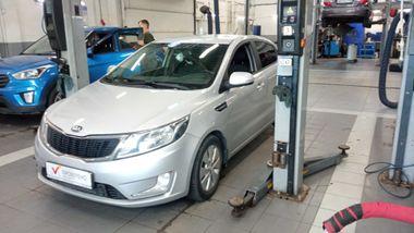 Kia Rio 2015 года, 127 288 км - вид 1