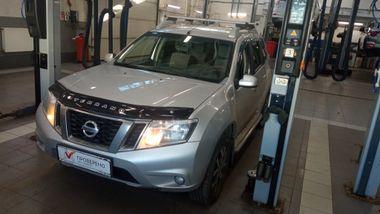 Nissan Terrano 2017 года, 205 305 км - вид 1
