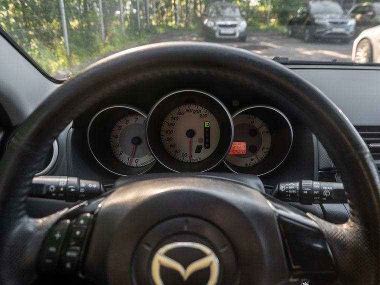Mazda 3,  - вид 4