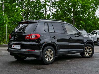 Volkswagen Tiguan 2010 года, 255 032 км - вид 2