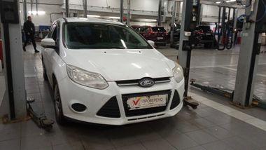 Ford Focus 2013 года, 332 249 км - вид 2