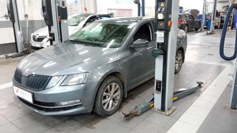 Skoda Octavia 2019 года, 100 391 км - вид 1