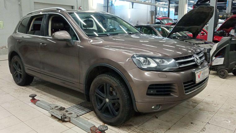 Volkswagen Touareg 2011 года, 465 090 км - вид 2