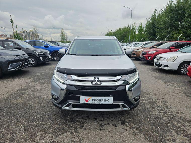 Mitsubishi Outlander 2018 года, 178 625 км - вид 2