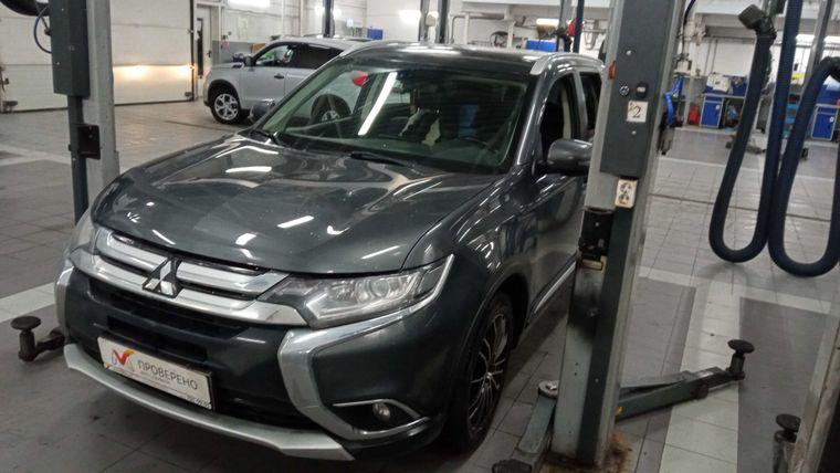 Mitsubishi Outlander, 2015