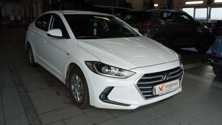 Hyundai Elantra 2017 года, 58 352 км - вид 2