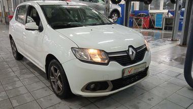 Renault Sandero 2014 года, 105 658 км - вид 2