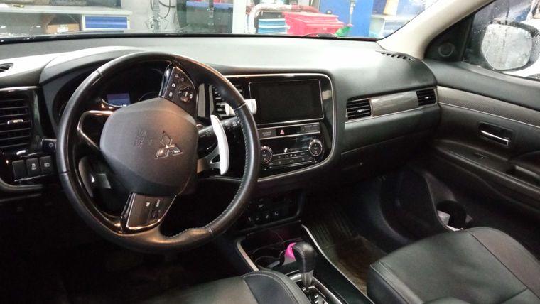 Mitsubishi Outlander, 2019 - вид 4