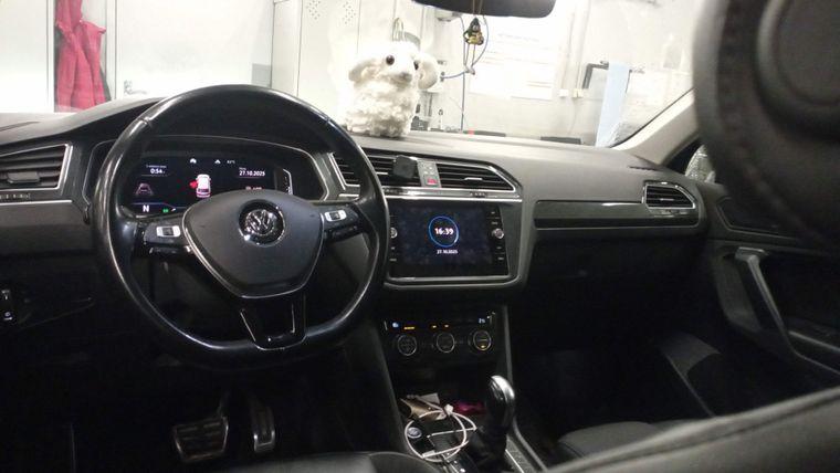 Volkswagen Tiguan,  - вид 4