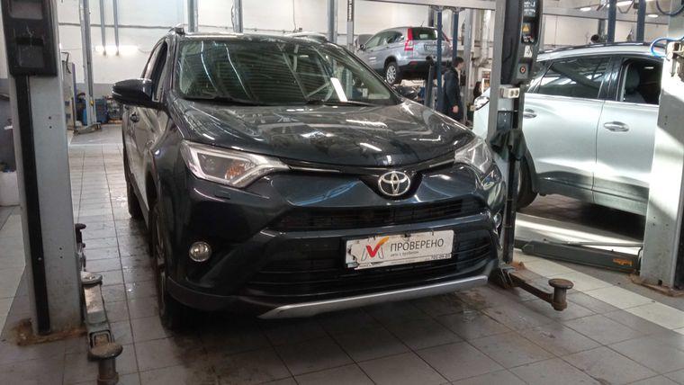Toyota RAV4 2017 года, 87 948 км - вид 2