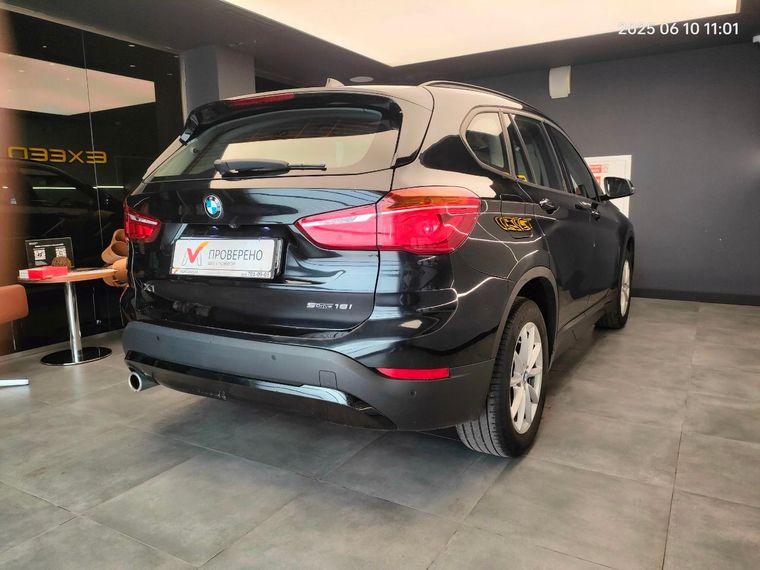 BMW X1, 2021 - вид 3