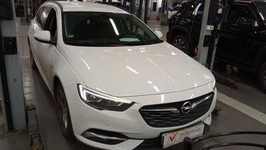Opel Insignia 2018 года, 223 311 км - вид 2