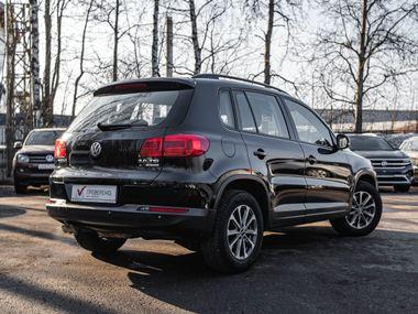 Volkswagen Tiguan 2012 года, 191 031 км - вид 2