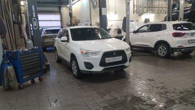 Mitsubishi ASX 2014 года, 223 000 км - вид 2