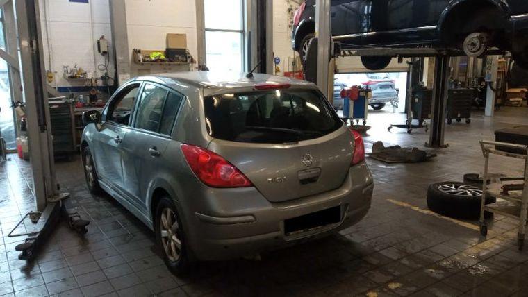 Nissan Tiida,  - вид 3