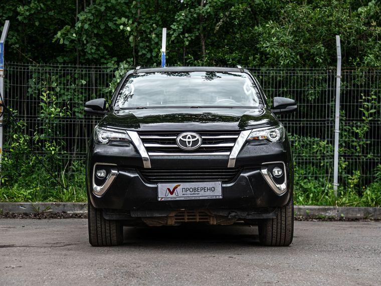 Toyota Fortuner,  - вид 2