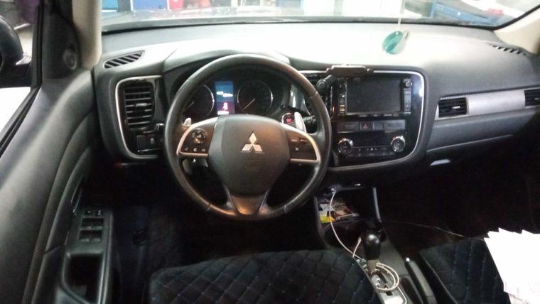 Mitsubishi Outlander,  - вид 4
