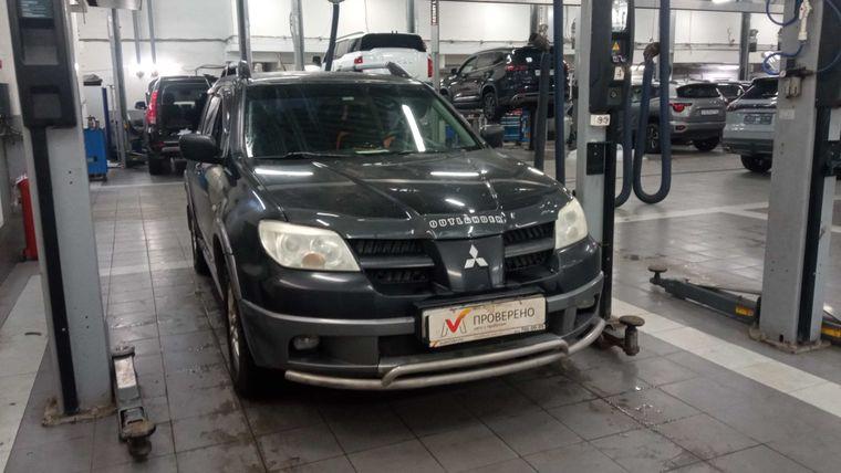 Mitsubishi Outlander,  - вид 1