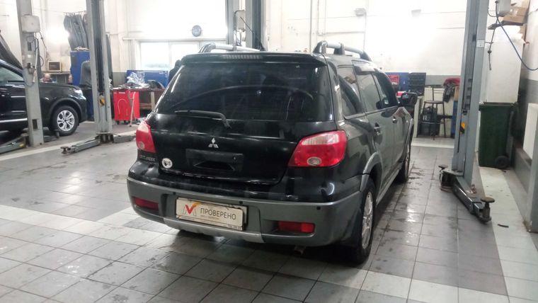 Mitsubishi Outlander,  - вид 2