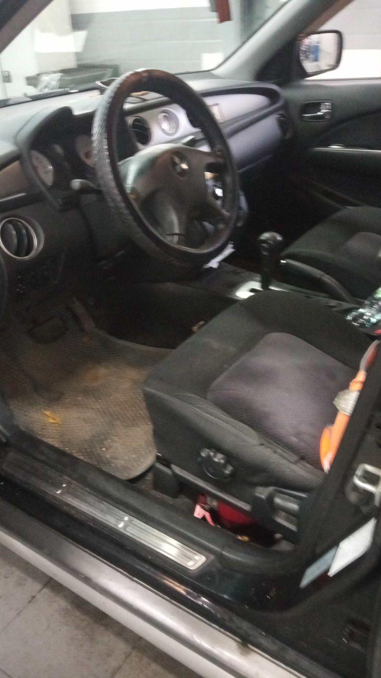 Mitsubishi Outlander,  - вид 4