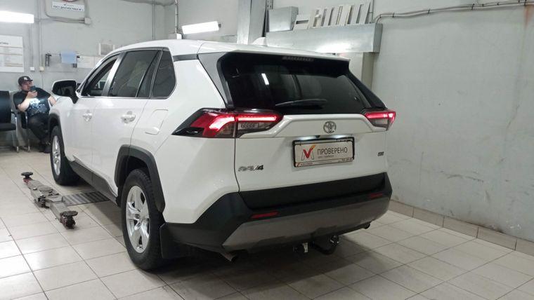 Toyota RAV4,  - вид 3