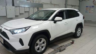 Toyota RAV4 2022 года, 60 383 км - вид 1