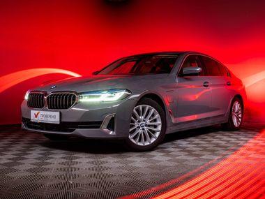 BMW 5 серия 2020 года, 80 855 км - вид 1