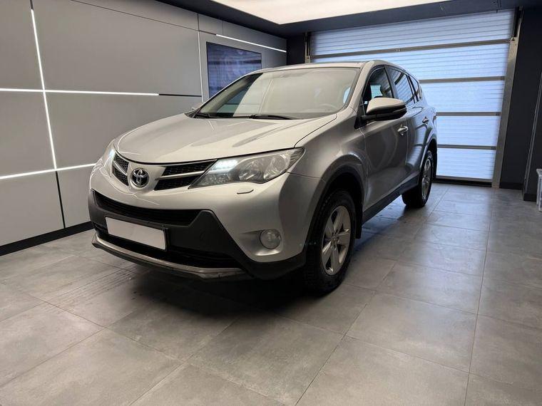 Toyota RAV4, 2013