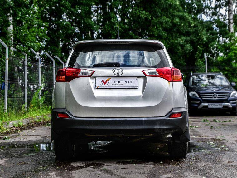 Toyota RAV4,  - вид 3