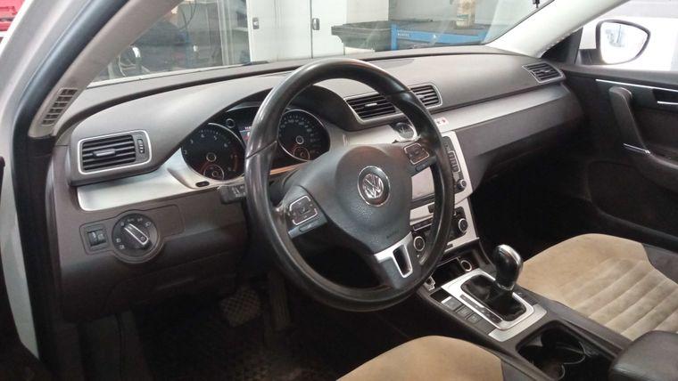 Volkswagen Passat,  - вид 4