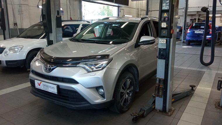 Toyota RAV4 2018 года, 196 951 км - вид 1