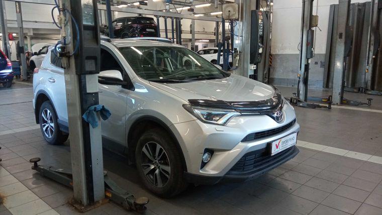 Toyota RAV4 2018 года, 196 951 км - вид 2