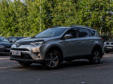Toyota RAV4 2018 года, 196 951 км - вид 1