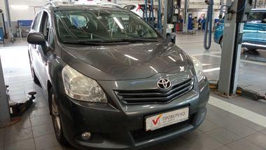 Toyota Verso 2012 года, 97 989 км - вид 2