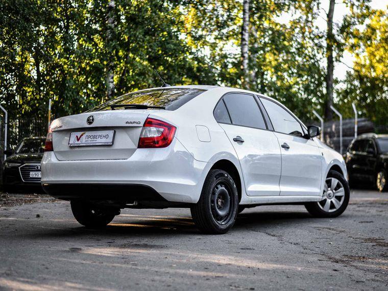 Skoda Rapid,  - вид 1