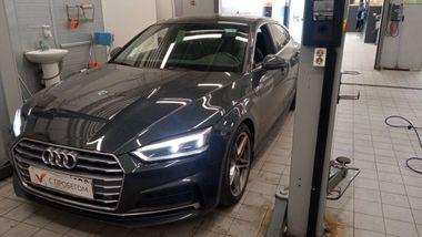 Audi A5 2019 года, 55 000 км - вид 1